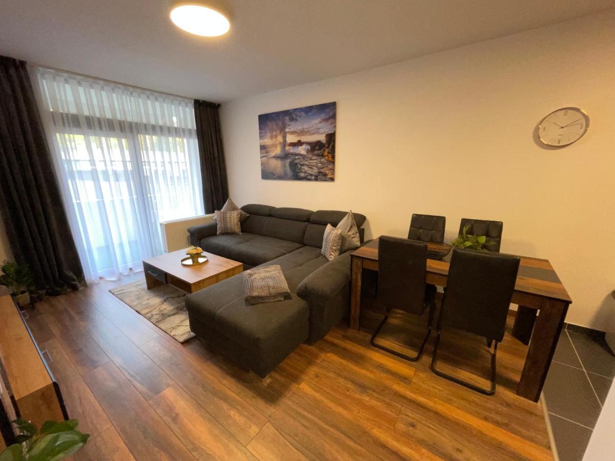 Ferienwohnung Linda Incl Pool, Sauna & Tiefgarage バート・ハルツブルク エクステリア 写真